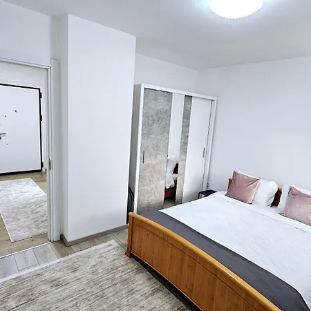 Car * נובי פאזאר